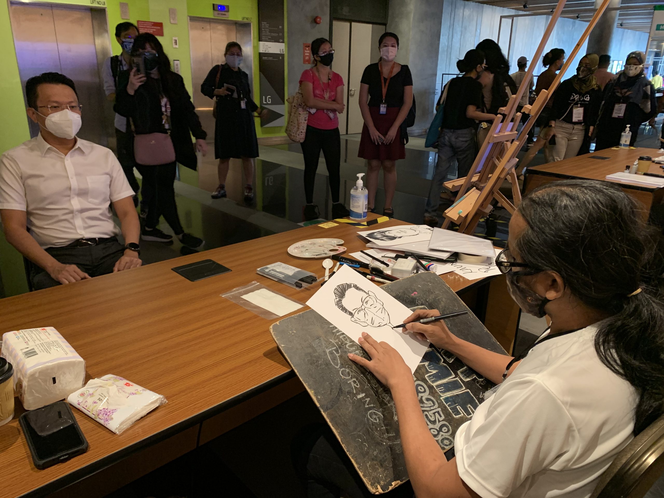 （大北马）槟国际会展中心入驻漫画家 为你画卡通肖像画