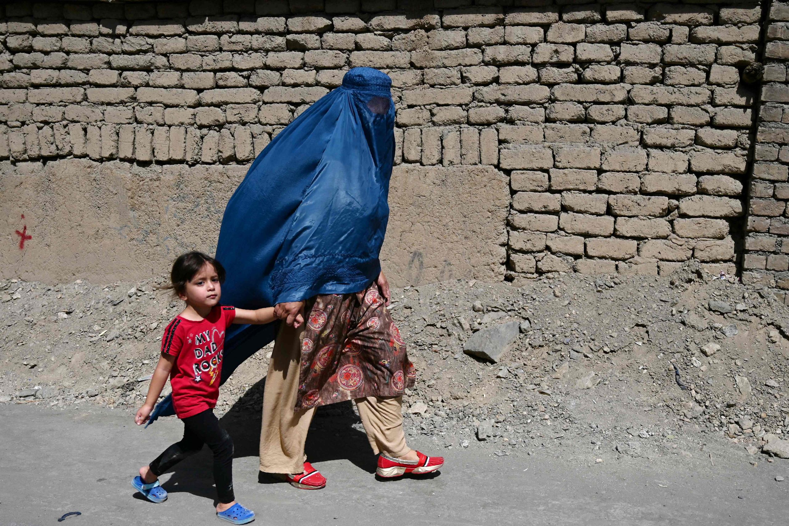 内阁阵容无女性 塔利班：妇女只应生育