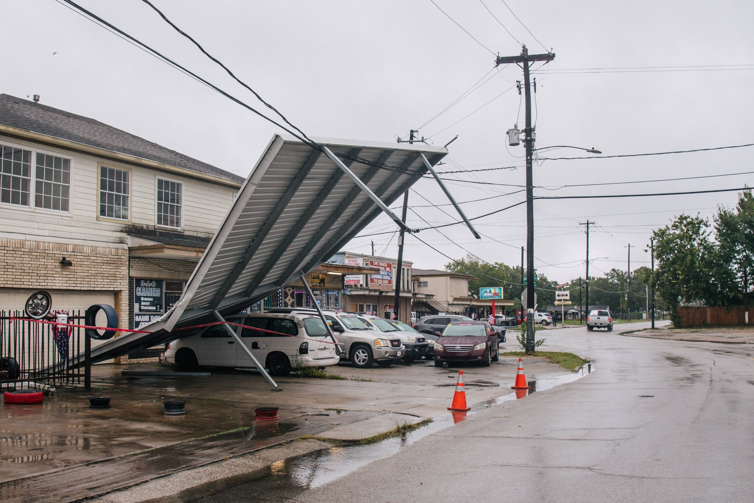取代/看世界 /飓风“尼古拉斯”登陆 美国路州和得州大面积停电