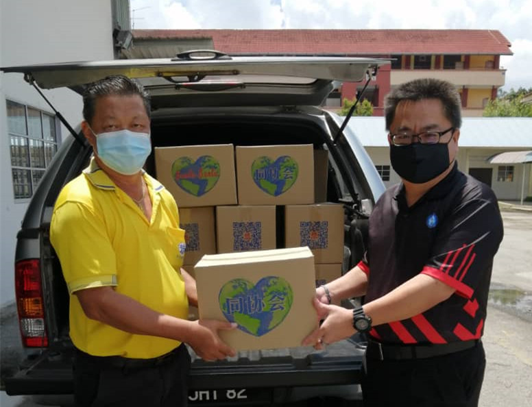 柔：配合推动援助计划，紫安阁派发1200箱食物包