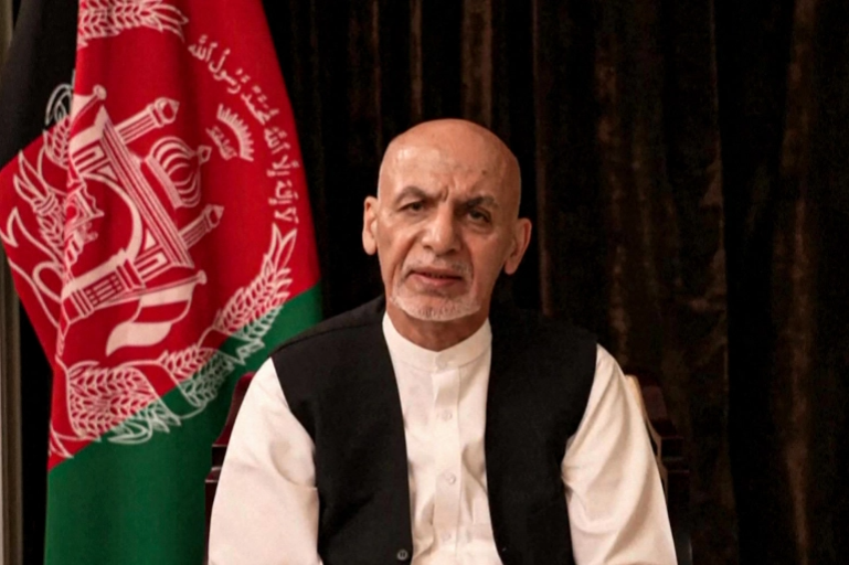 阿富汗前总统为出走致歉　“为了救喀布尔”