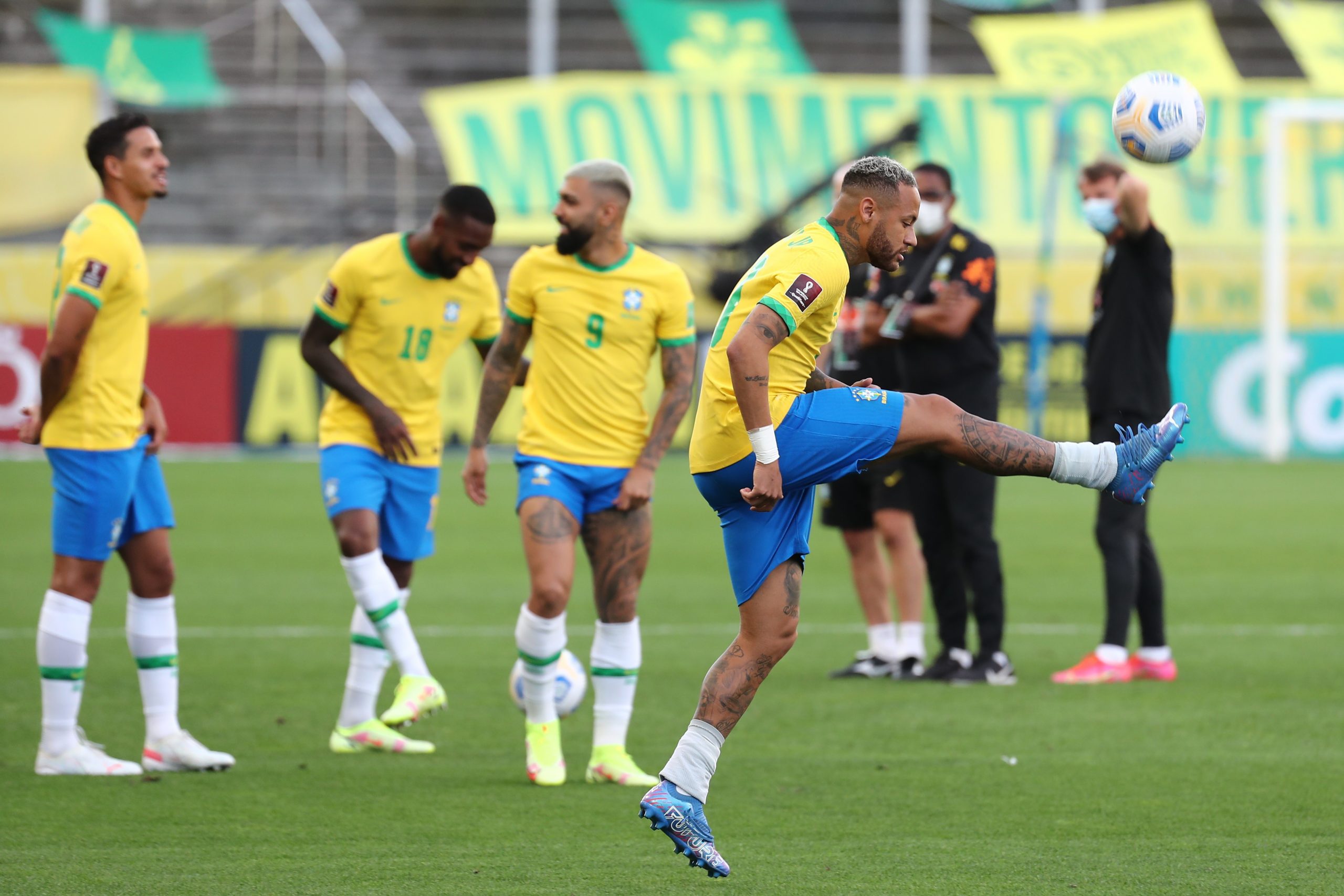 FIFA判英超8巴西国脚停赛5天  双曼（红军）蓝狮皆中招