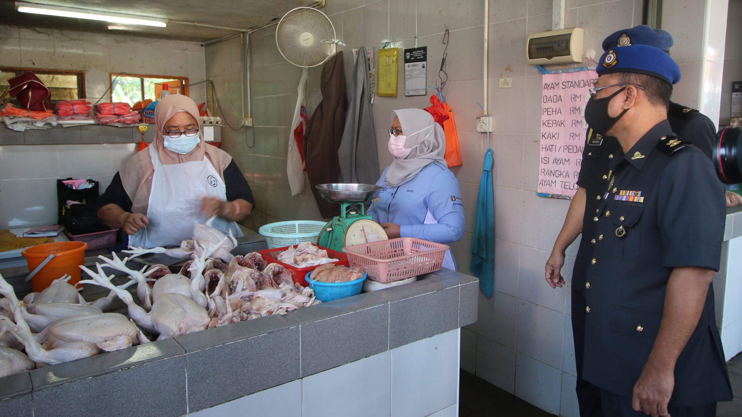NS庇朥/ 森贸消局长艾因：市场上肉鸡价格并没有顶价，若发现违例可作出投诉。