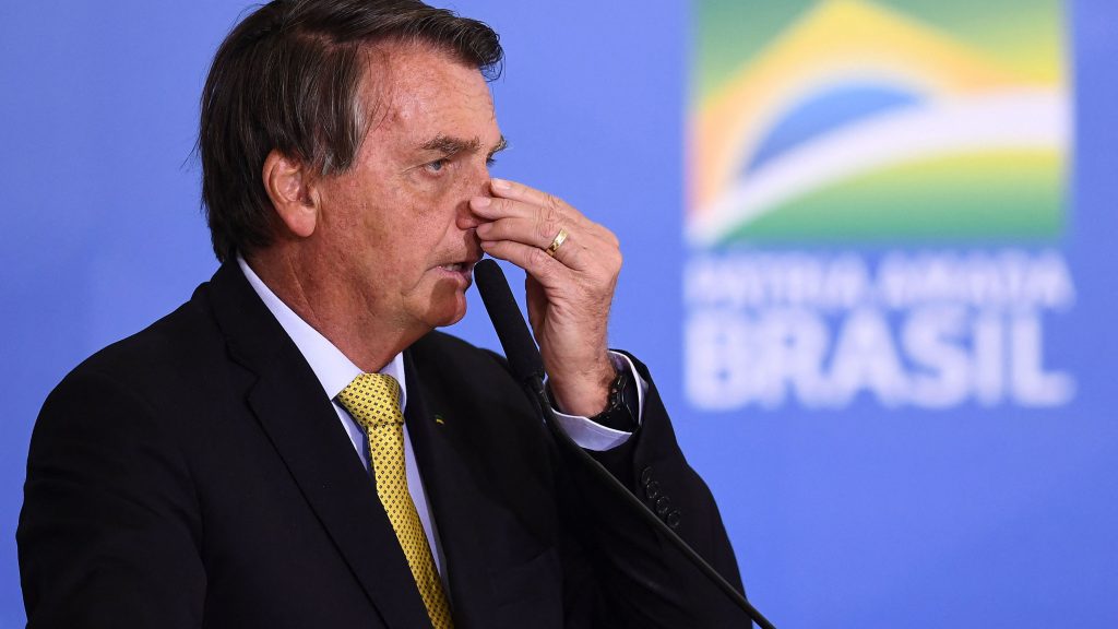 专家打脸巴西总统： 冠病疫苗与爱滋无关！