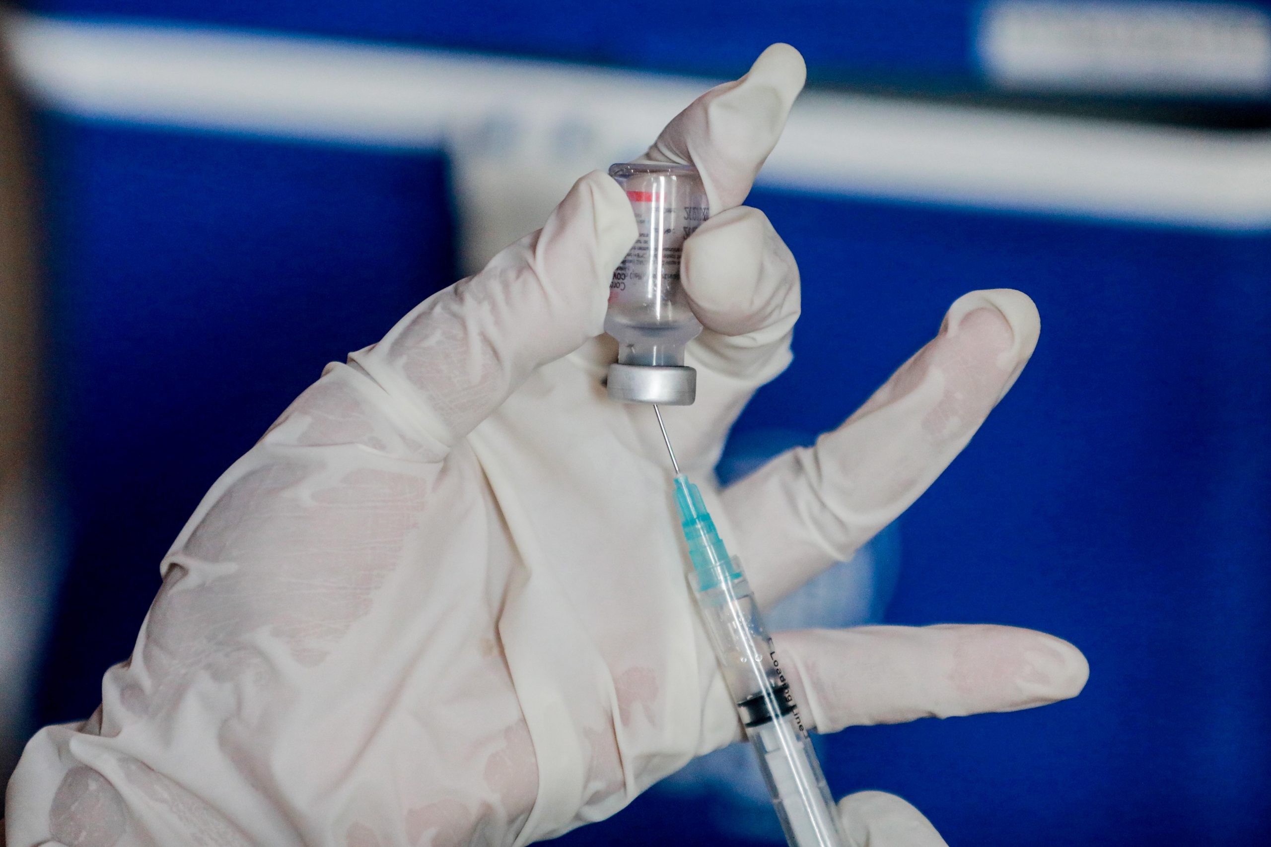 世卫建议 60岁或以国药及科兴疫苗接种者打第三针
