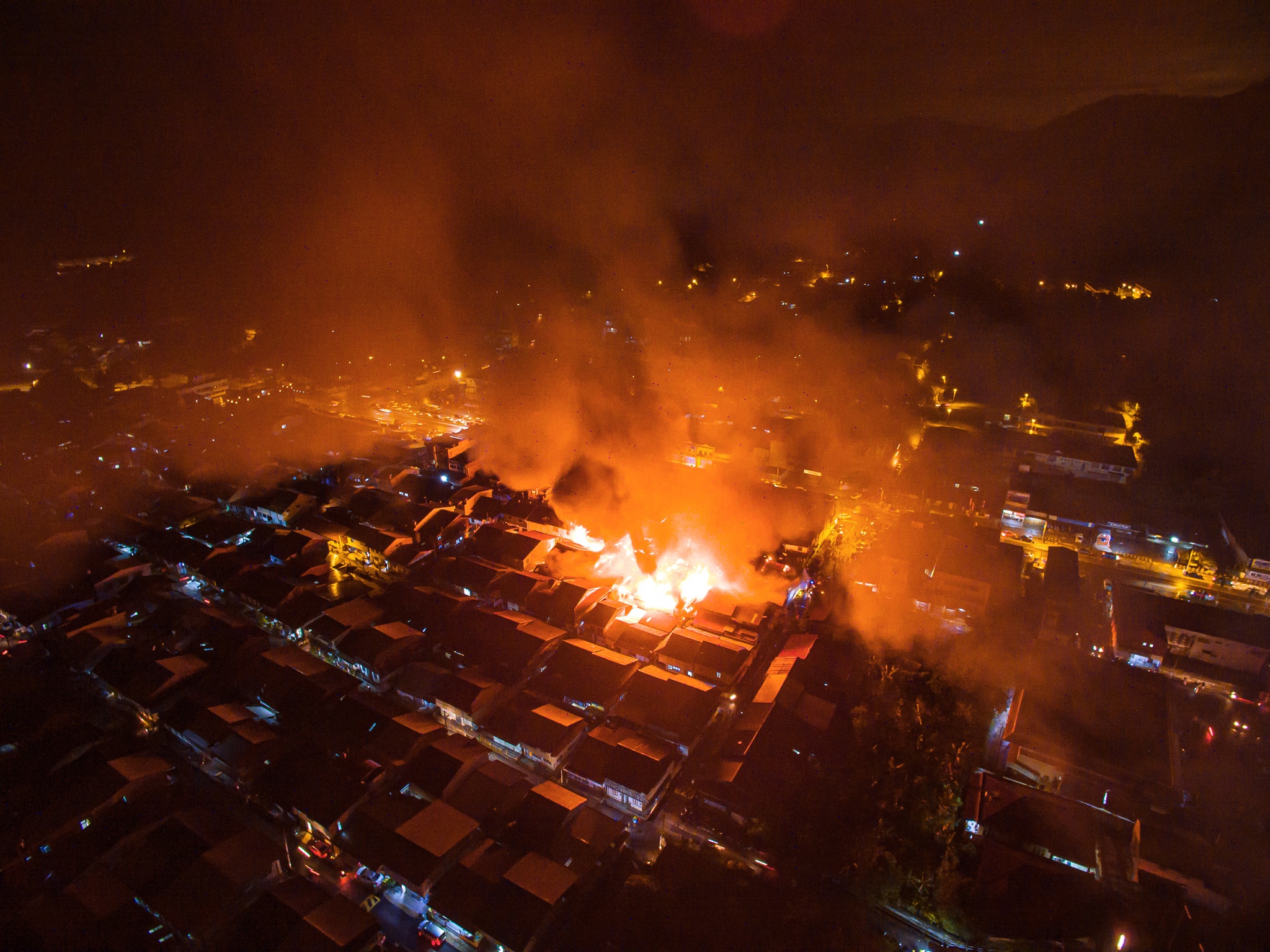 全国：徐国庭无人机航拍火灾