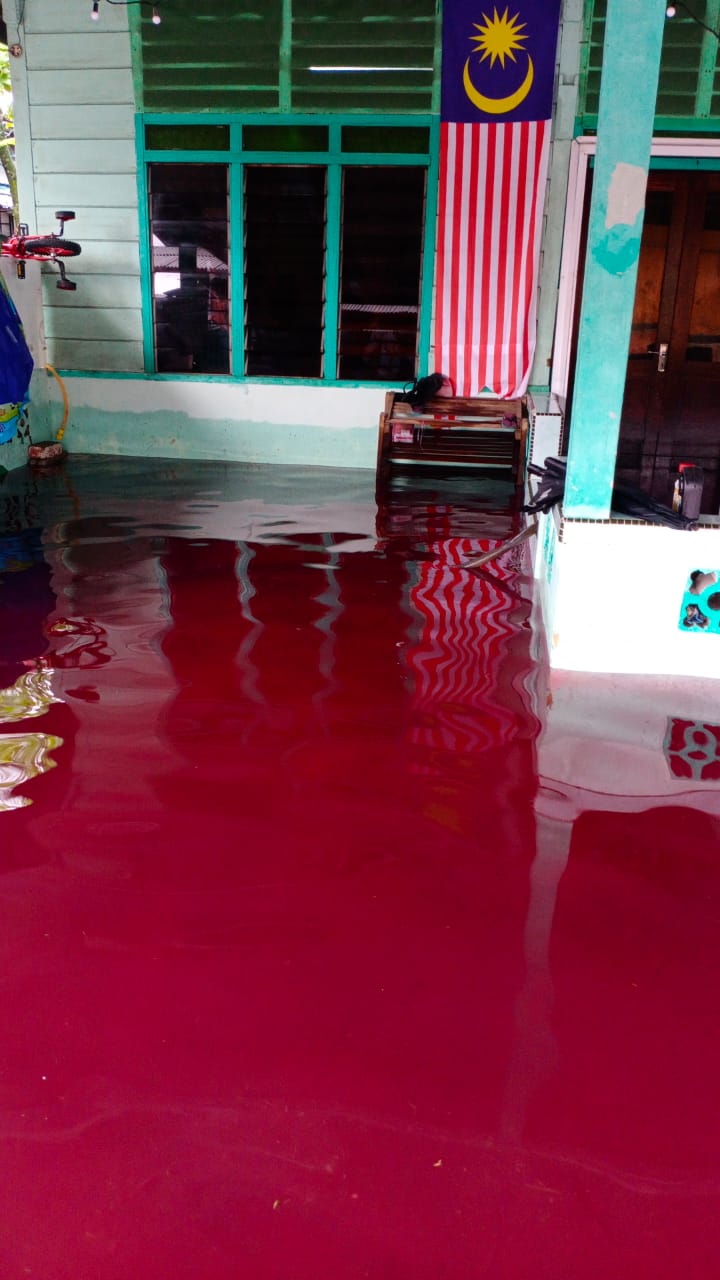 柔：环境局总监：水灾区红色污水源自废弃纺织厂