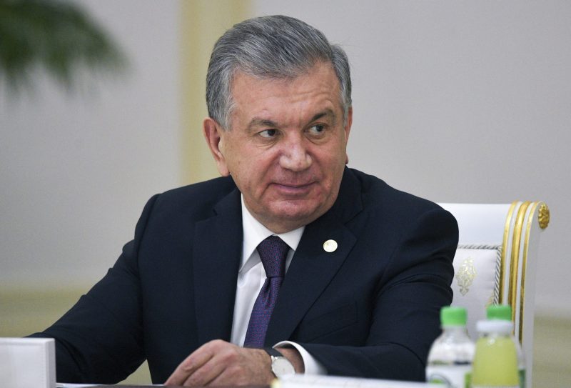 看世界 //乌兹别克总统米尔济约耶夫赢得连任