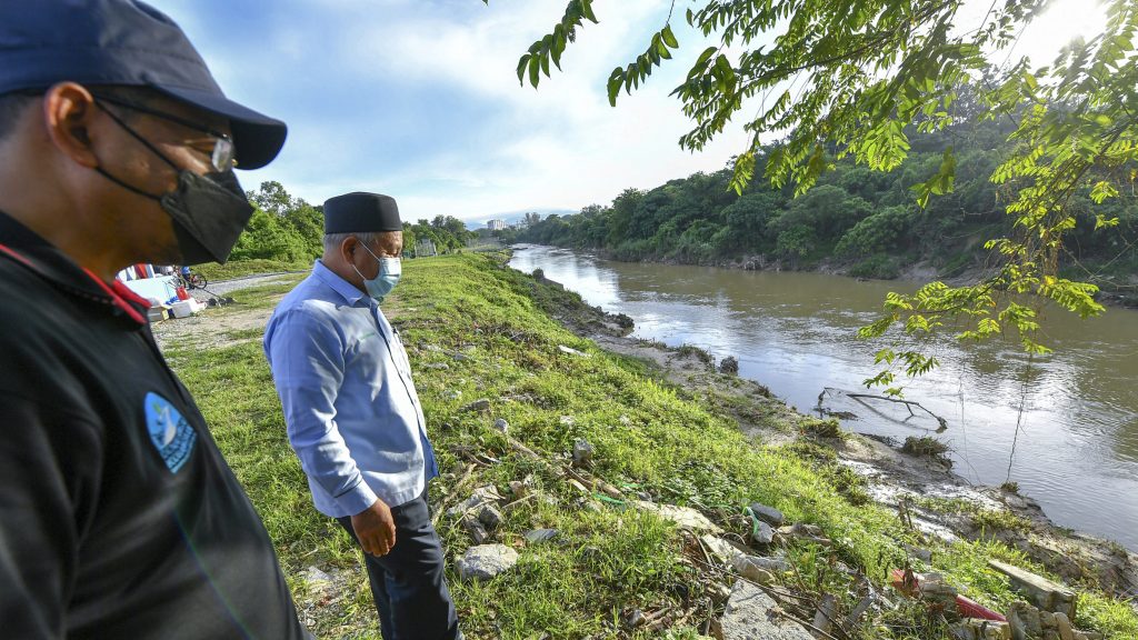 环境部长：避免河流污染 工业区建集中处理污水厂