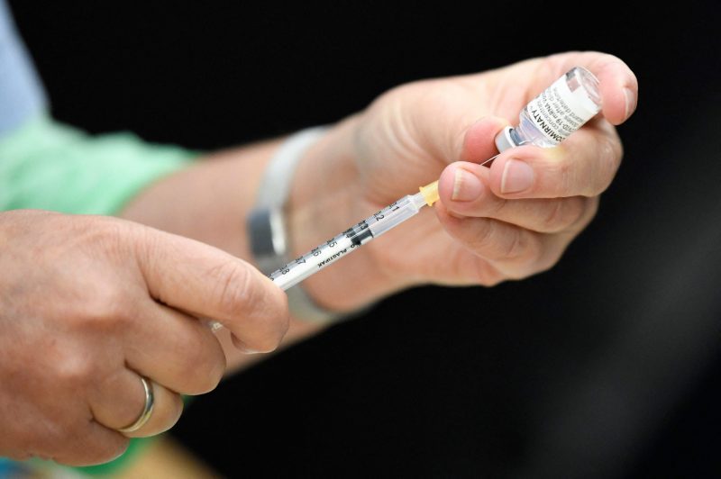 巴西大规模疫苗接种奏效 多州现零死亡