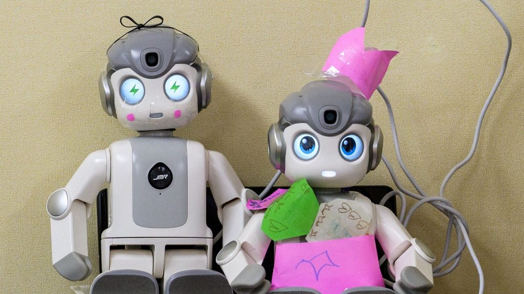 韩国幼儿园试行机器人辅助教学