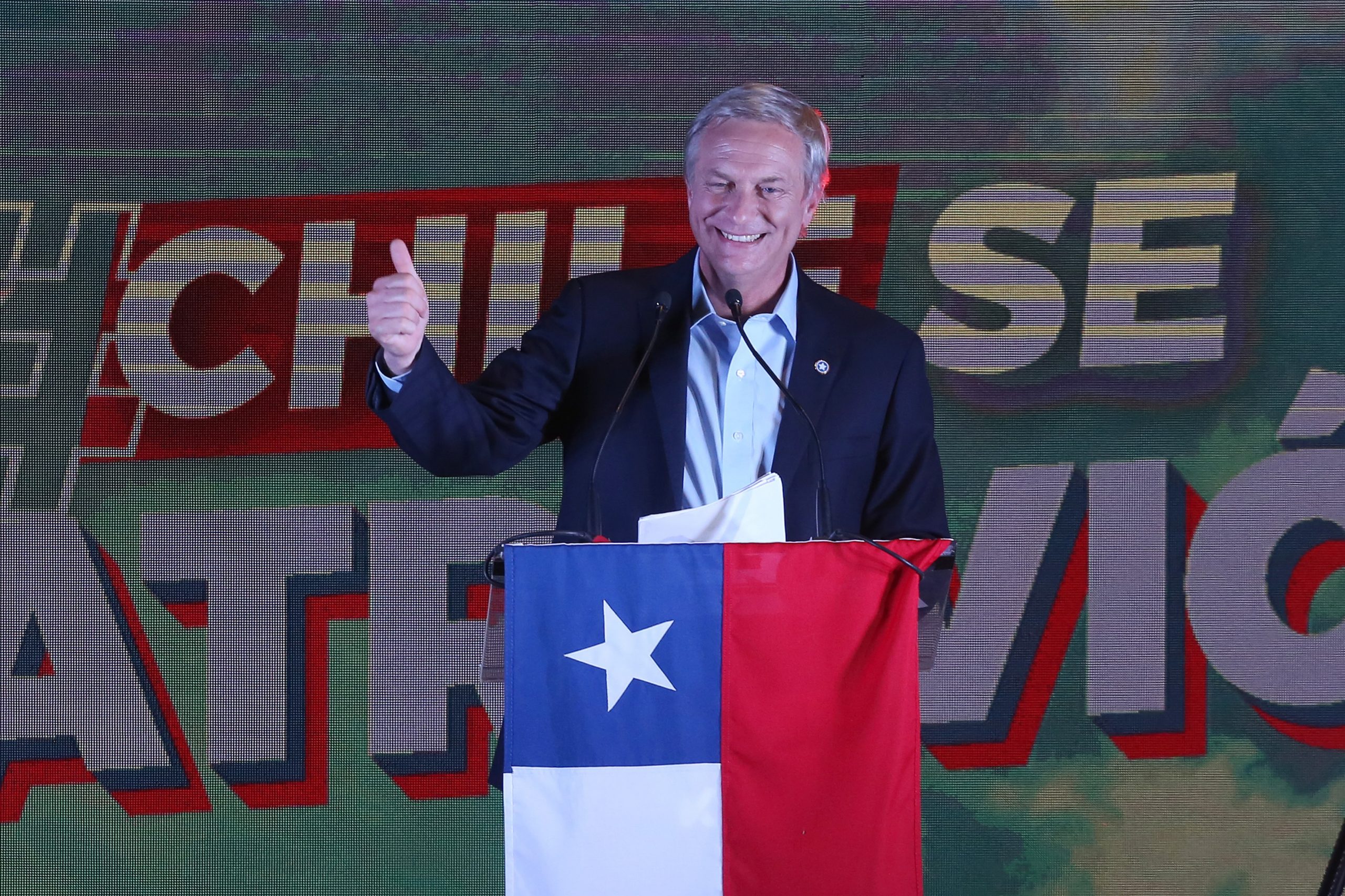 智利／极右翼与左翼候选人进入总统选举第二轮