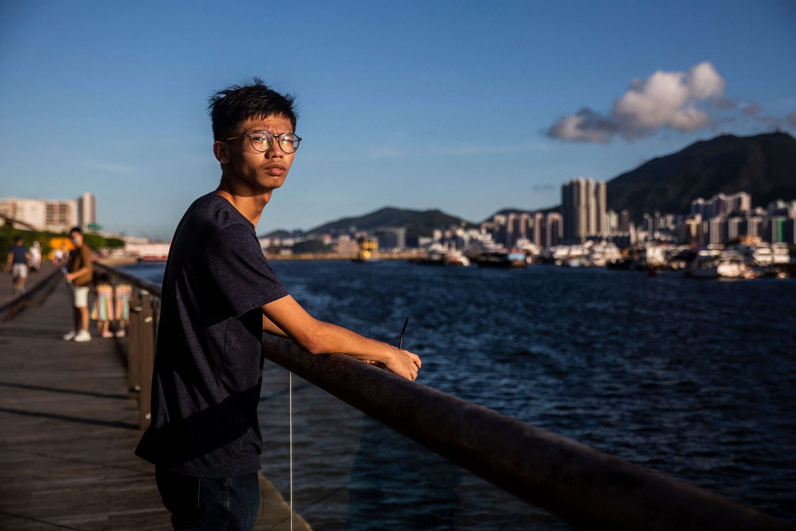 看世界)成香港国安法最年轻被定罪者 20岁锺翰林认分裂国家洗钱 