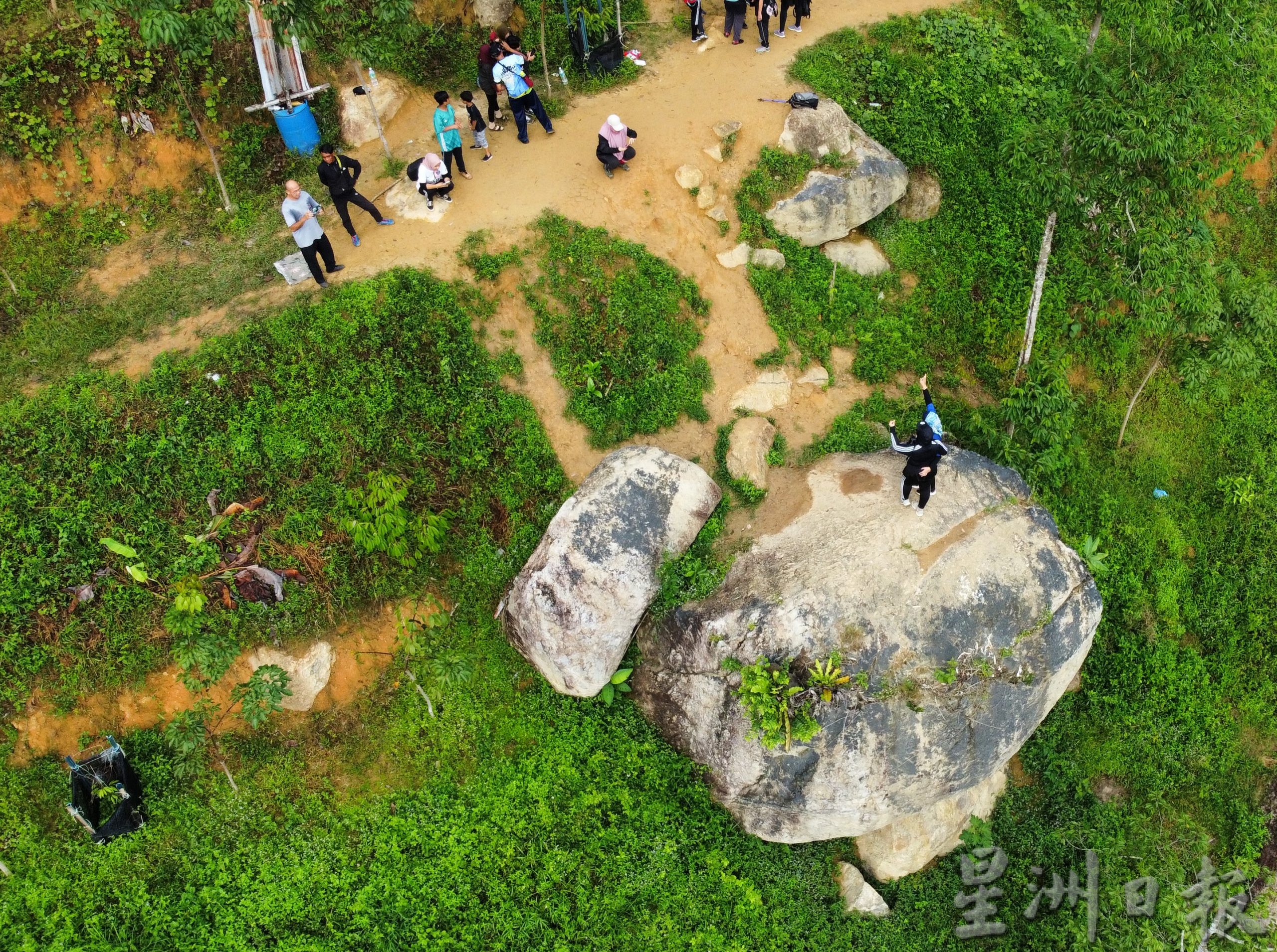 霹：第三版头／冠病疫情下国人无法出国旅游 利民加地山很火热