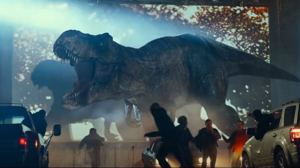 《侏罗纪世界3》序章片段 | 7种恐龙登场 暴龙大闹城市