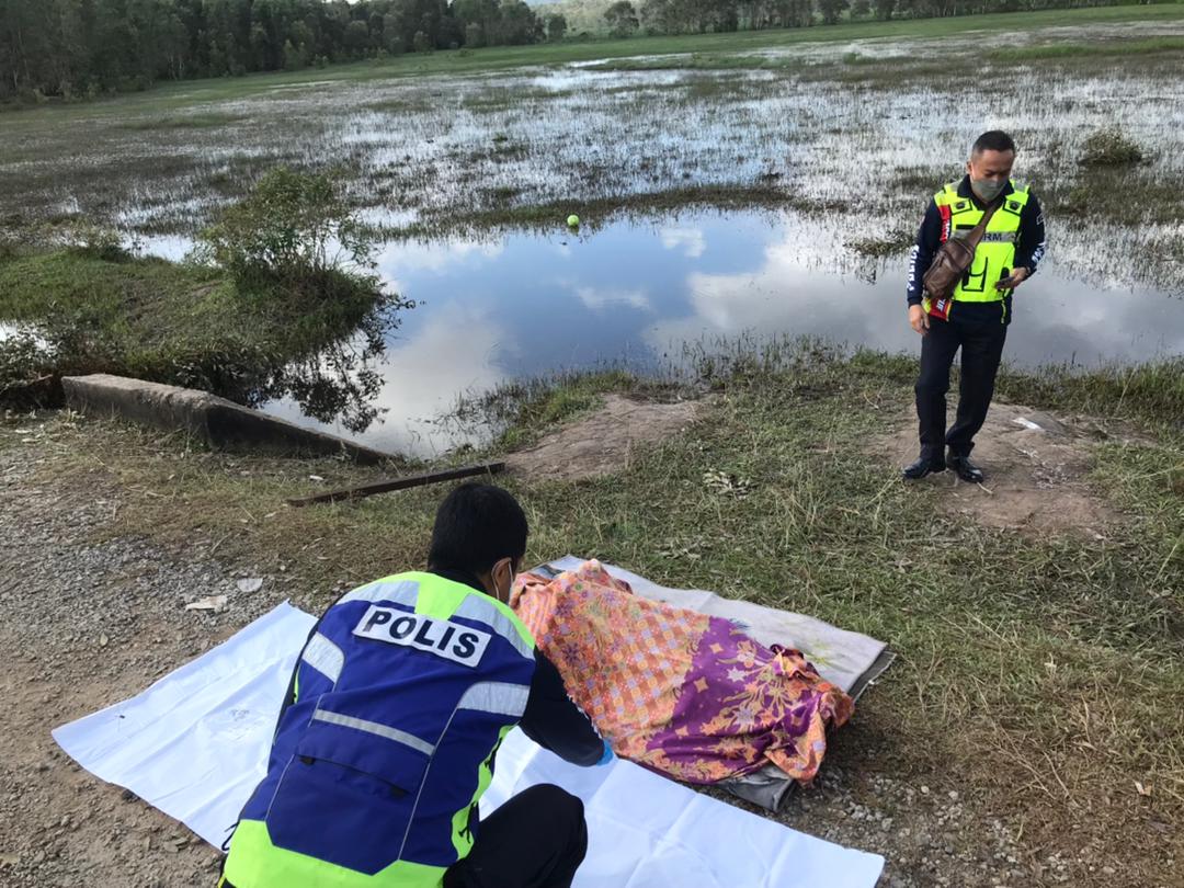 东：6岁男童跑出屋外玩耍，家人以为他会像往常一样回家，却迟迟不见人影而报警找人，直到今日被发现溺毙在住家附近的沼泽。