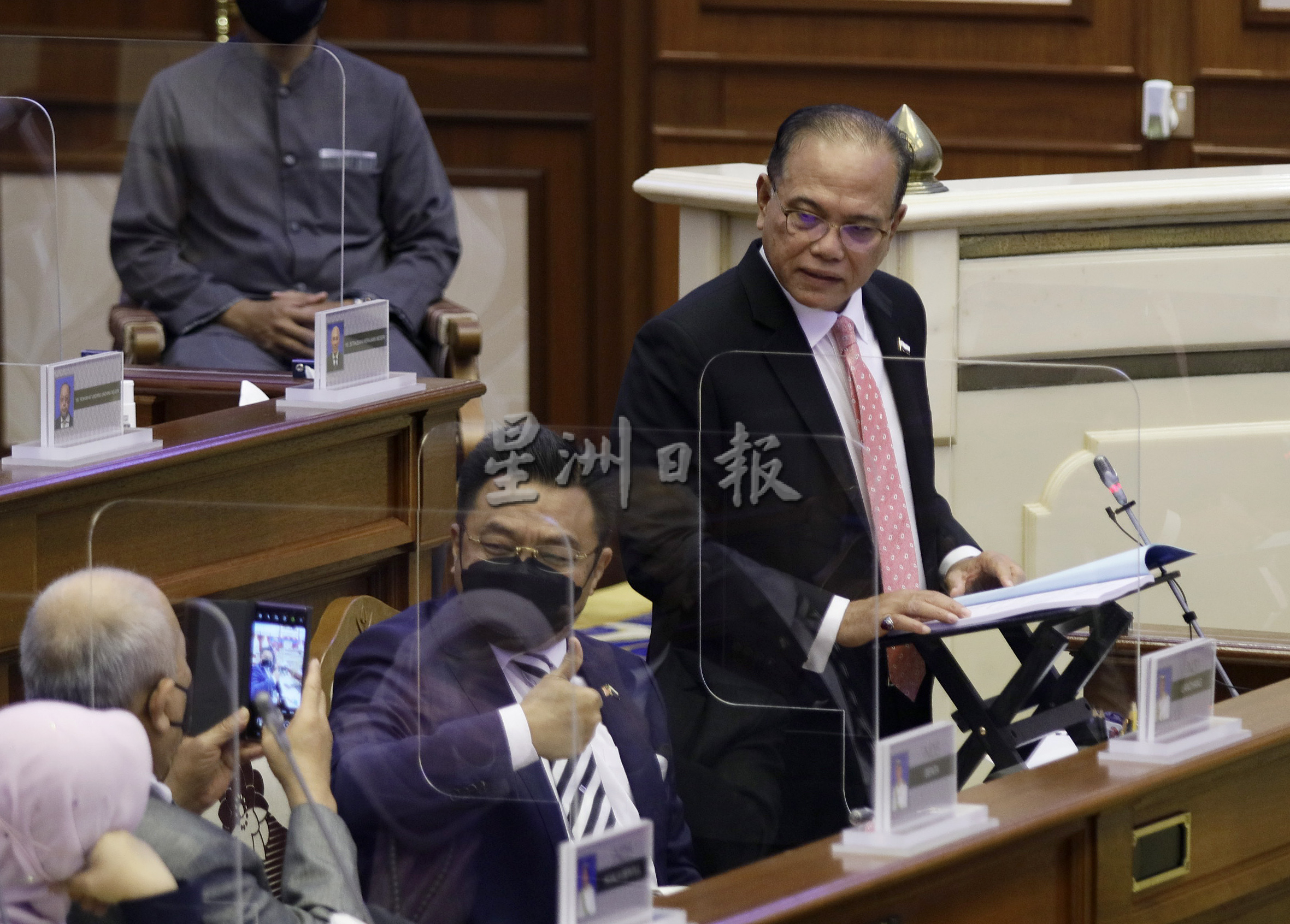 东：彭大臣：彭州2022年度预算案显示579万令吉盈余。