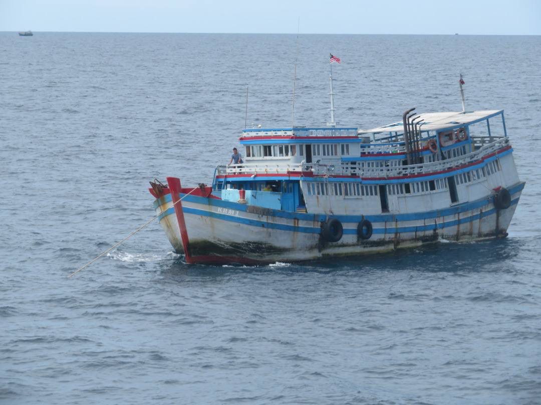 东：非法闯入大马海域，越南渔船舵手及渔民总共面对1260万令吉罚款。