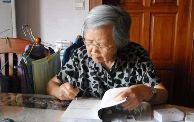 丰子恺女儿丰一吟逝世 享年92岁