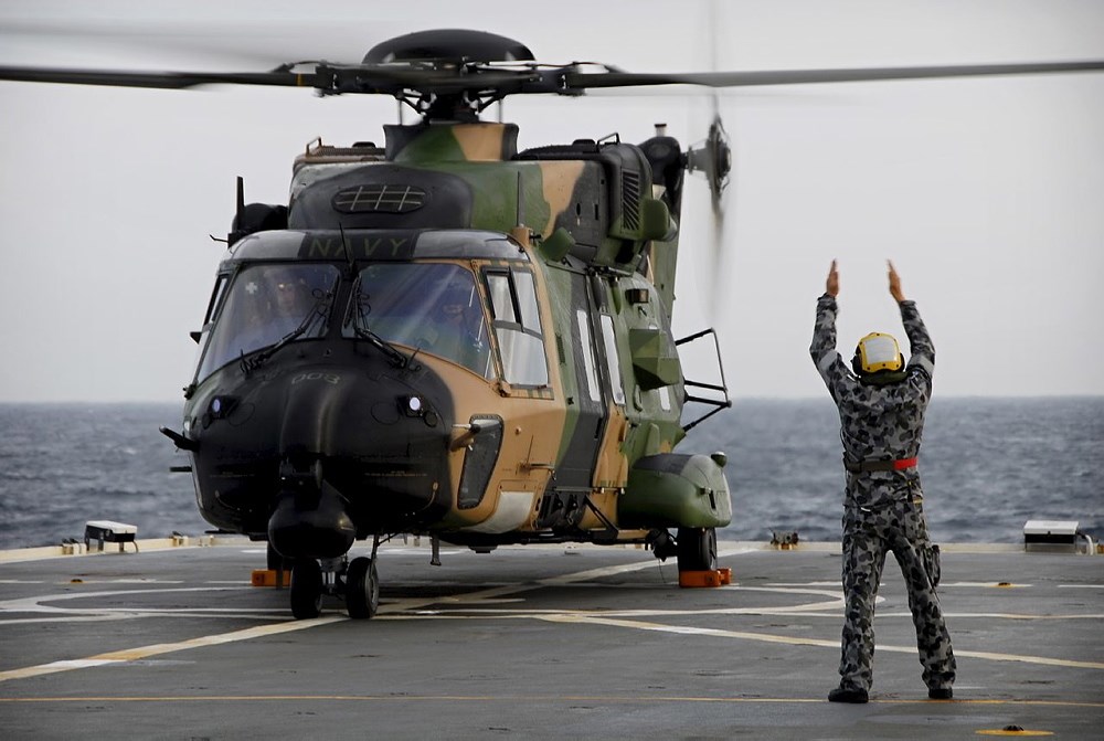 取消购买法潜舰后 澳再弃用欧洲直升机