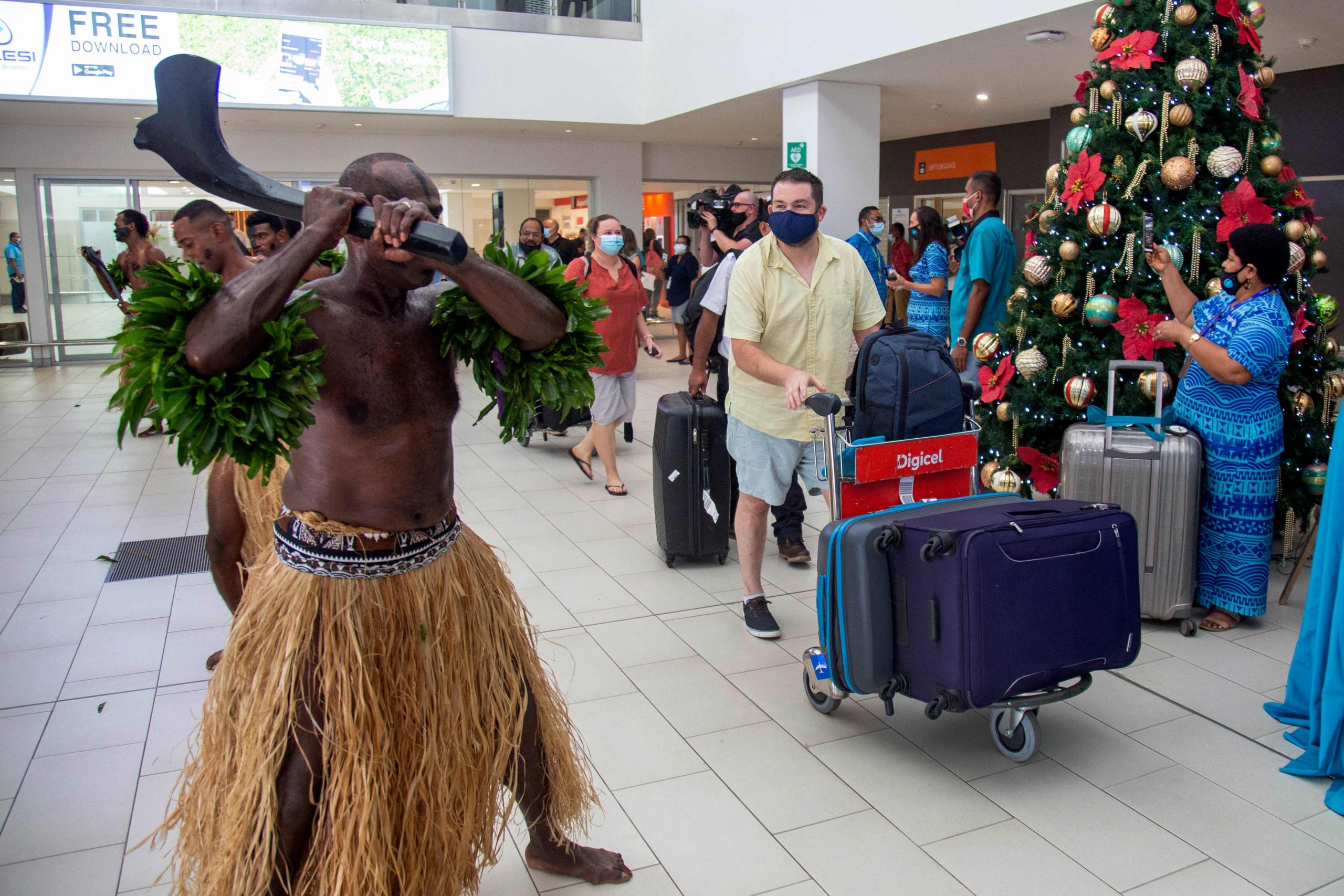 斐济周三则向外国游客重新开放边境