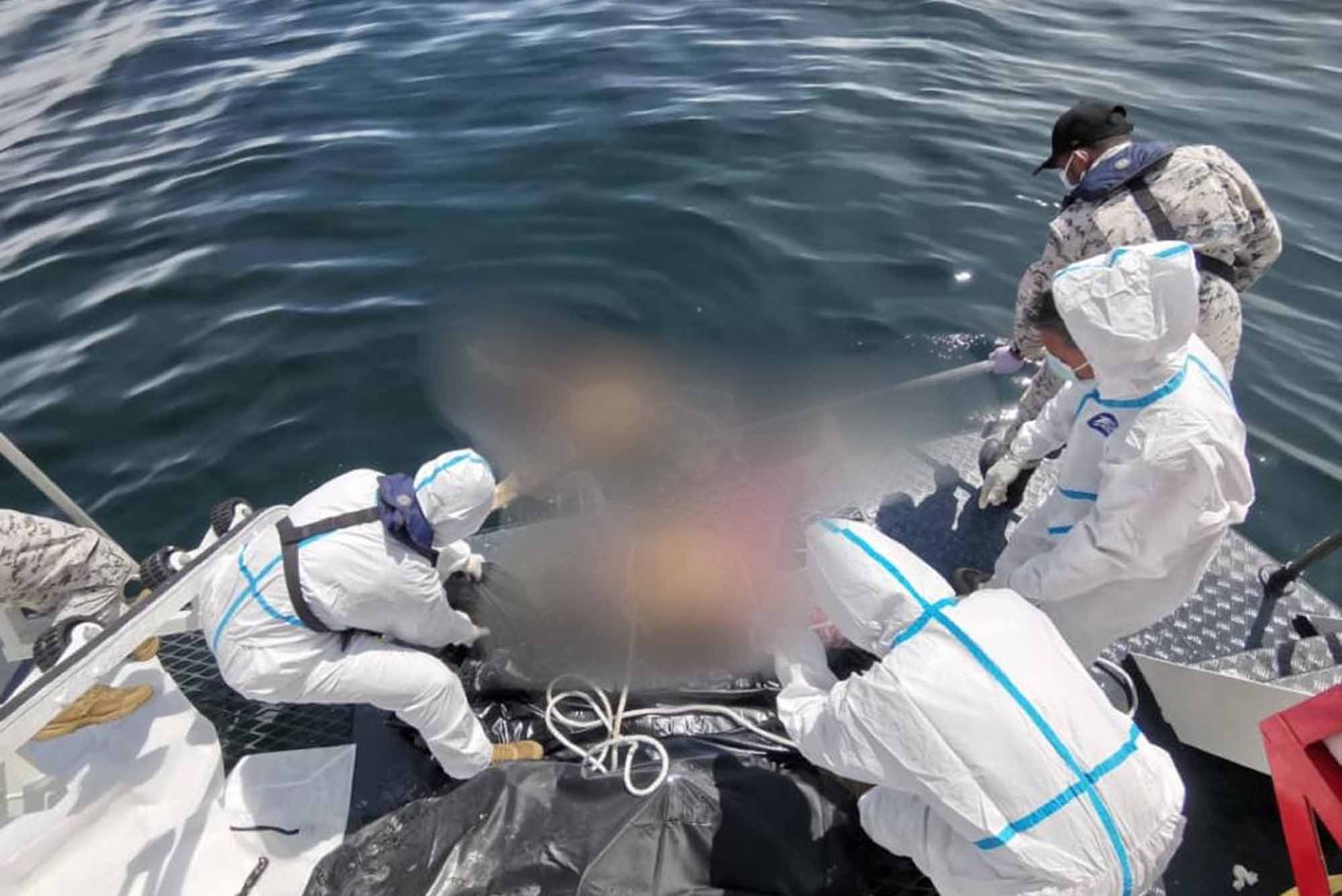 疑是偷渡前来我国的印尼人 海上发现3女1男浮尸 