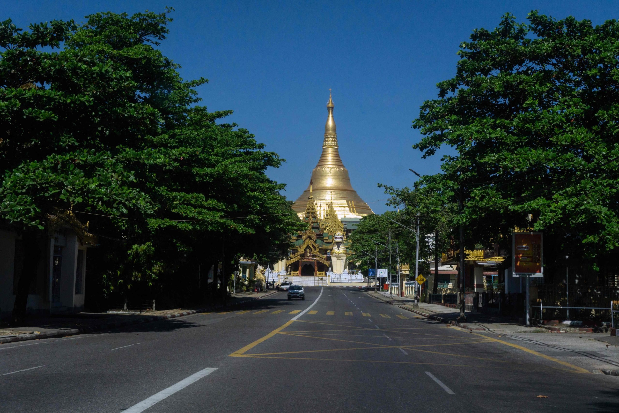看世界)缅甸反政变示威者净空街道 无声控诉军方侵犯人权