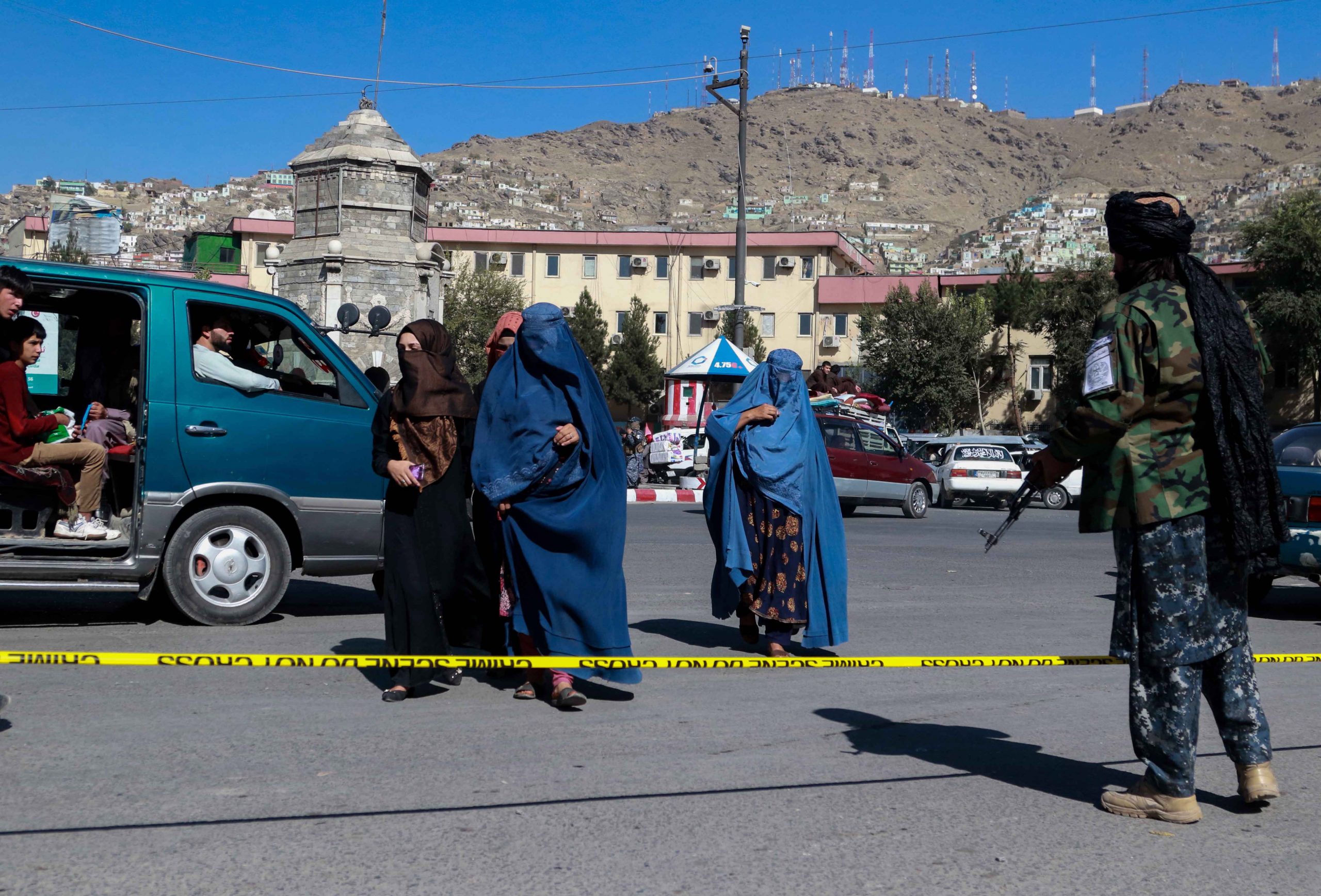 阿富汗／塔利班禁女性单独长途旅行