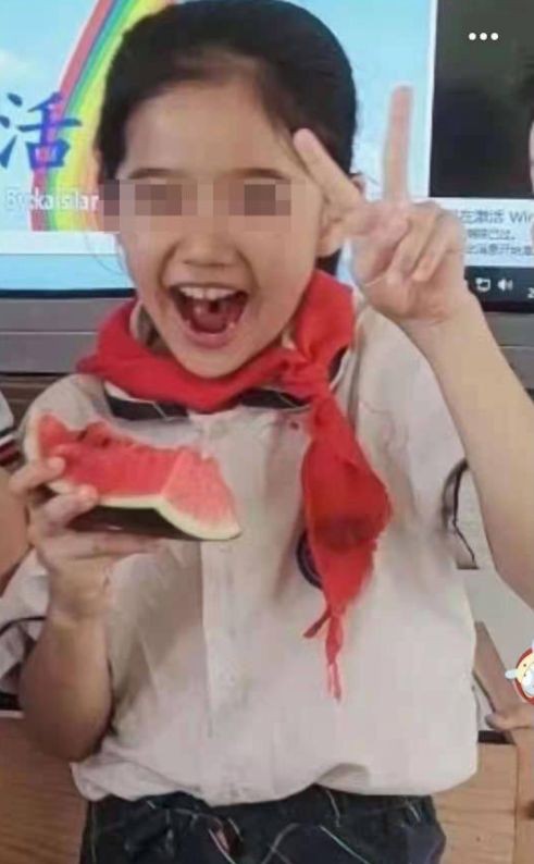 9岁女童遭同学撞亡后捐出7器官 父：只想让女儿心脏继续跳动