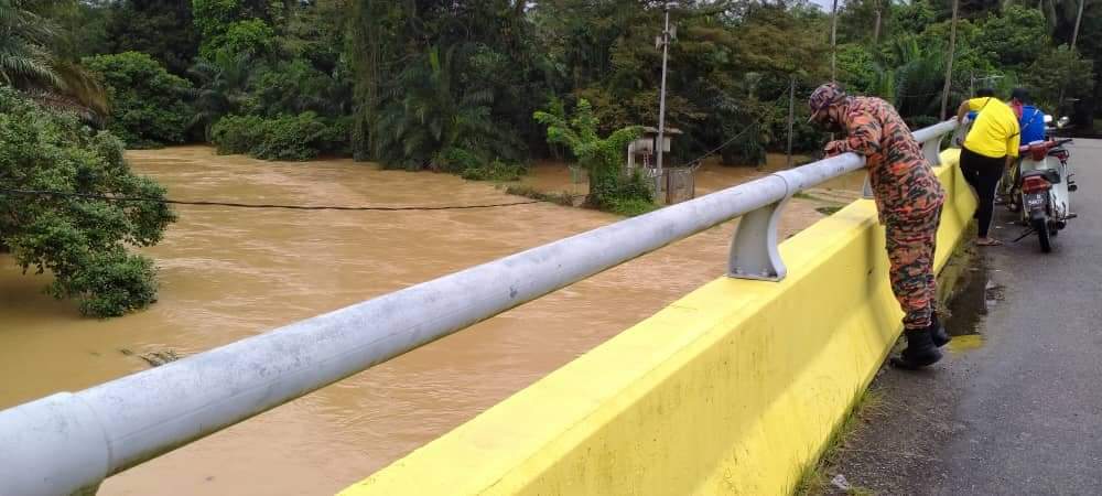 东：劳勿三条主要河流水位处于黄色警戒，消拯局提醒地洼地区居民做好防灾准备