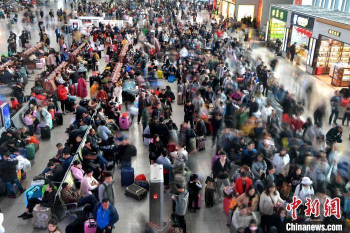 中国春运车票周一开售　旅客料达2.8亿人次