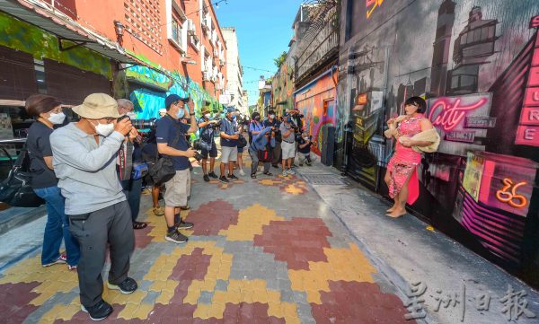 供FB／逾百名摄影师在芙蓉老街漫游，用镜头发掘芙蓉风采