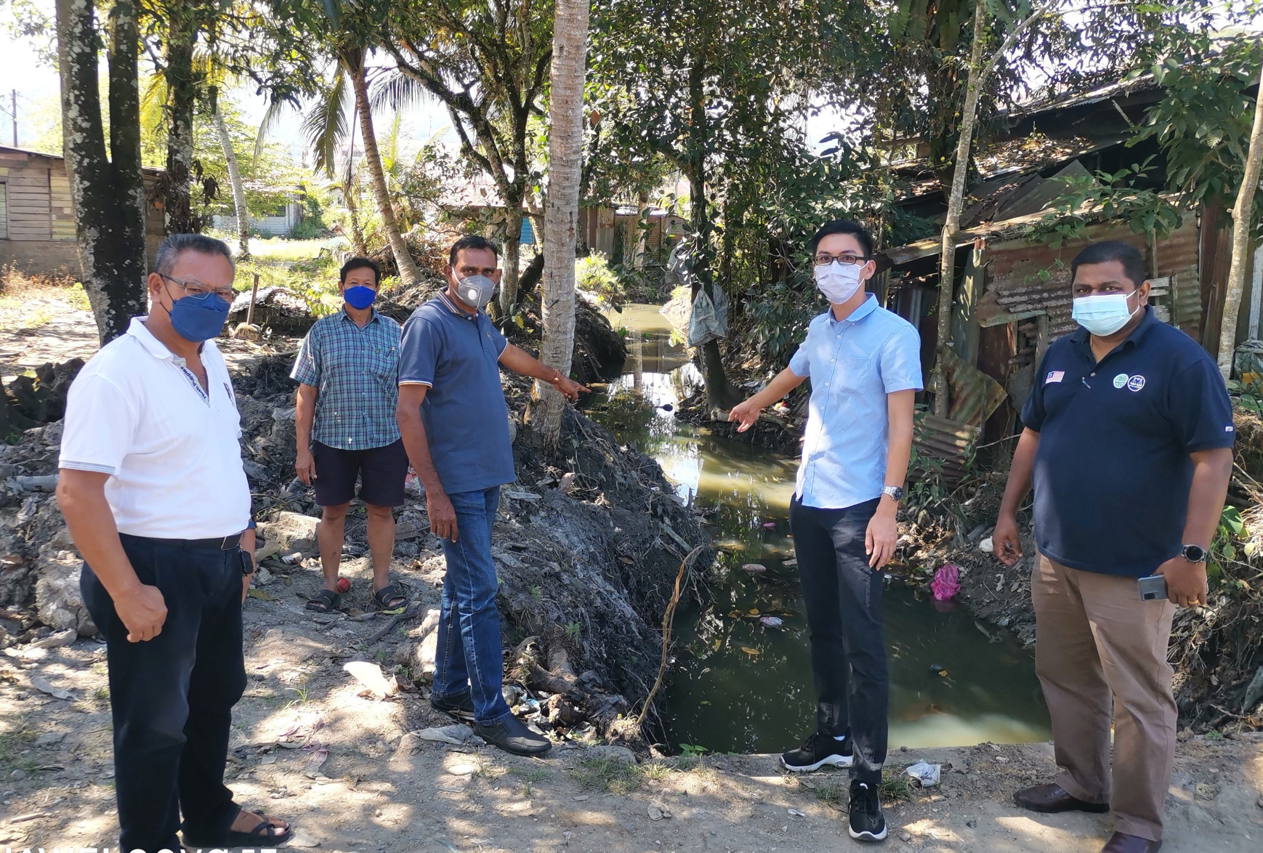 和丰兴中背甘文宁重组村 大水沟排水问题解决