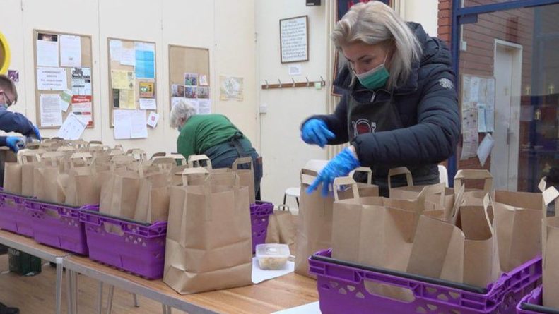 慈善机构收集超市剩食　免浪费供465人温饱