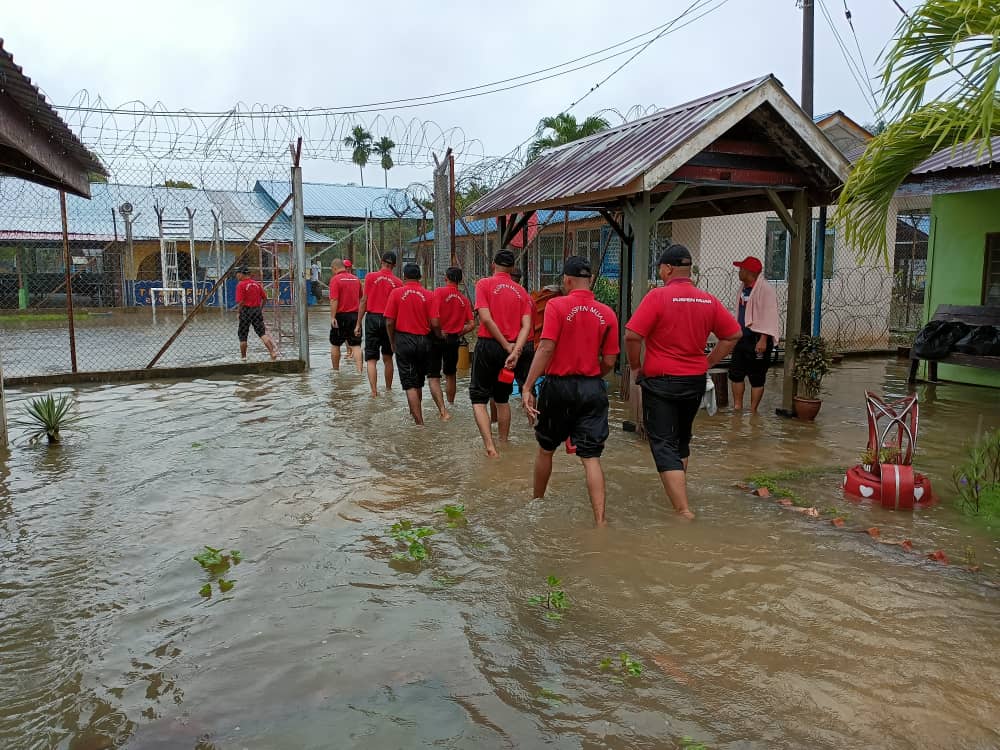 柔：东甲5河水位高涨  戒毒中心淹水 108学员迁走