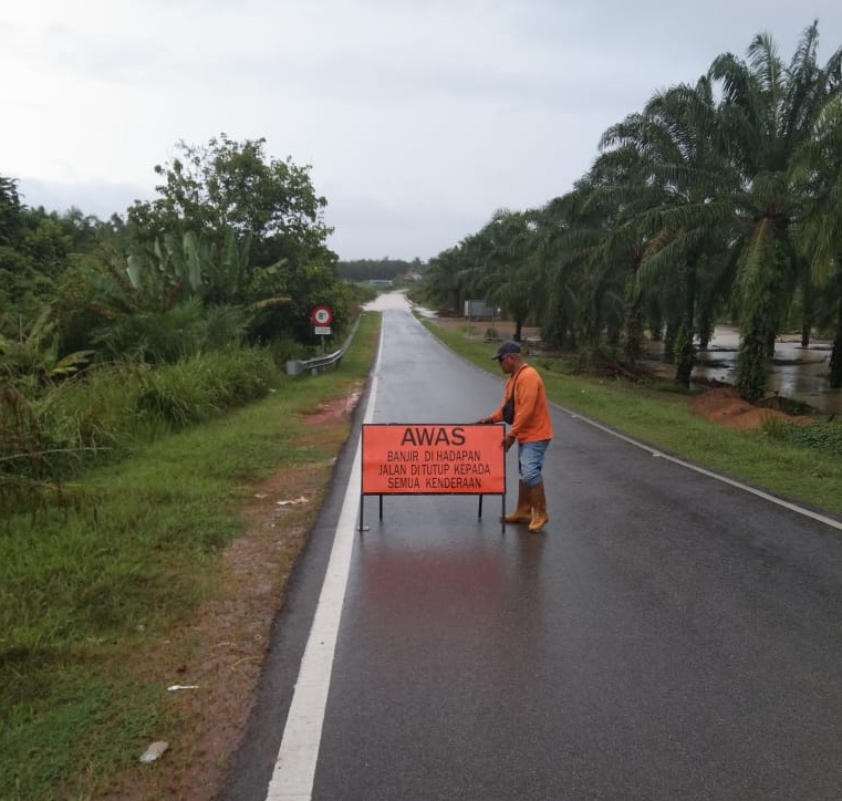 柔：甘榜新邦洛伊道路暂关闭   民众受促使用替代公路