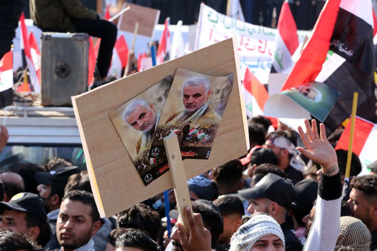苏莱曼尼遇袭两周年：上万伊拉克民众举行反美抗议