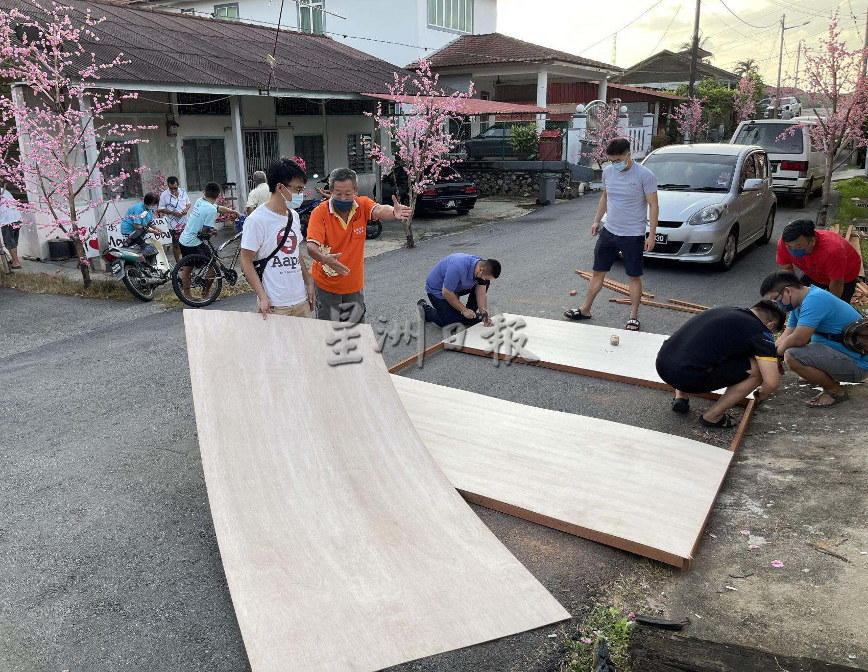 （古城封面主文）马接峇鲁梅花街布置中·打造回家过年期盼