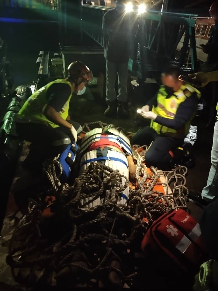 （已签发）柔：28岁商船船员触电昏厥，救援中心接投报救回一命