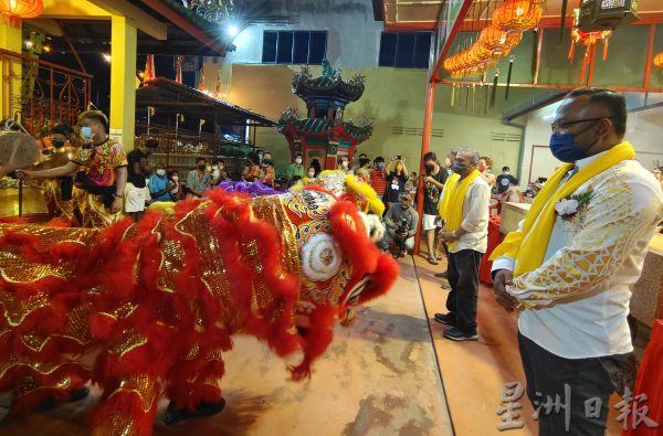 供fb：为传承中华文化与信仰，波凤山寺成立醒狮团