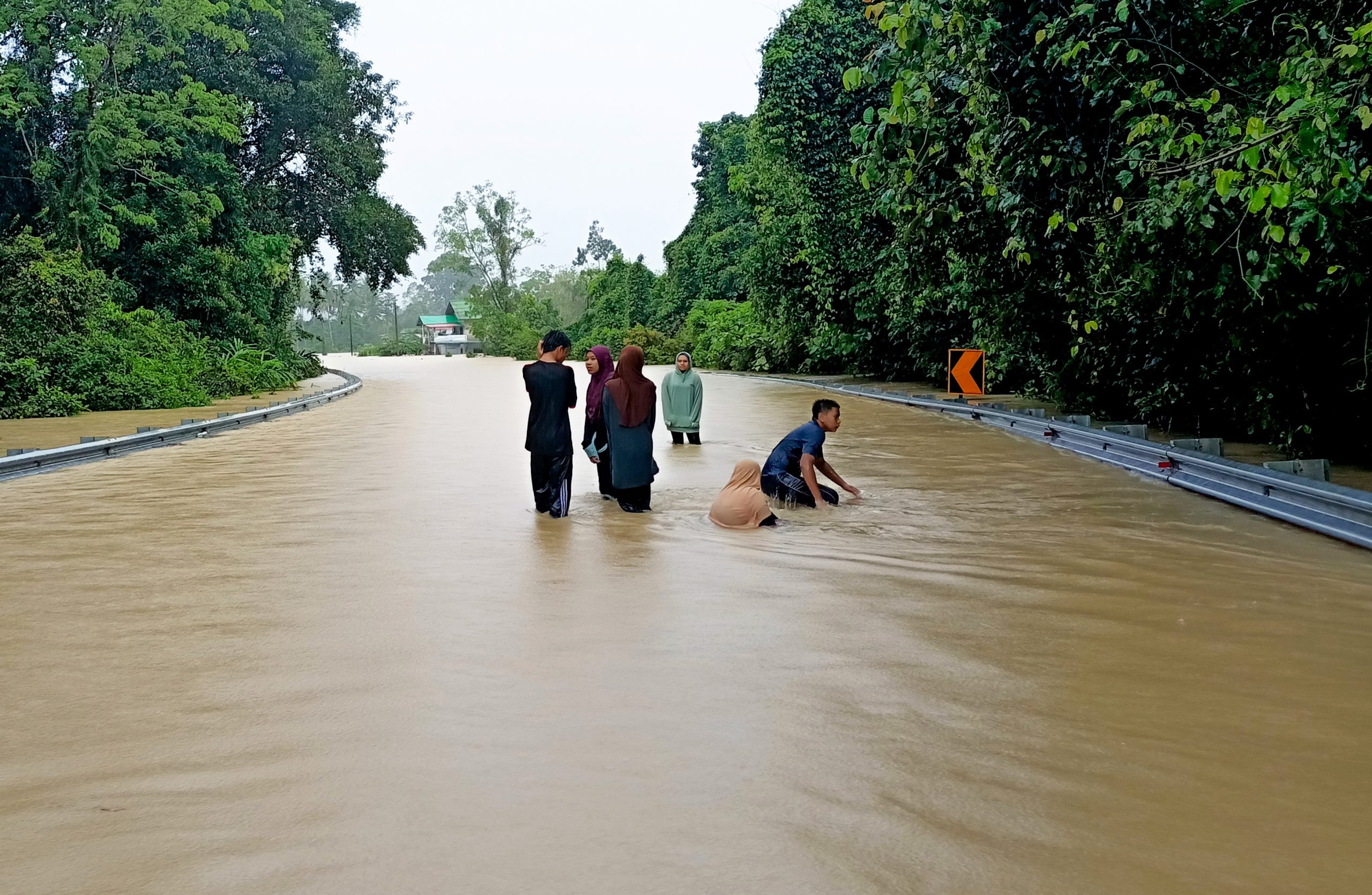 全国：丹登水灾灾情更新（傍晚630） 