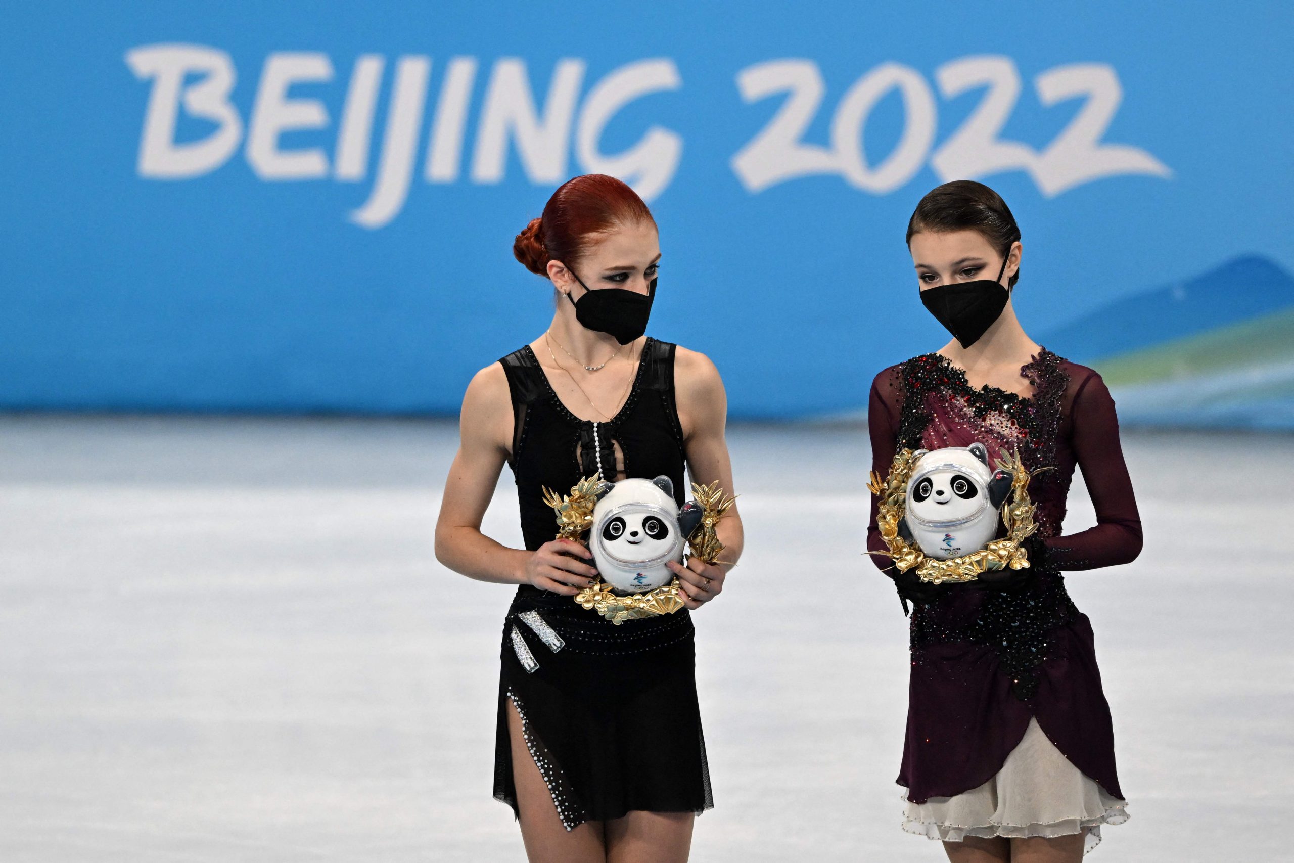 北京冬奥| 不满队友花滑女个人摘金  俄选手痛哭一度拒领奖