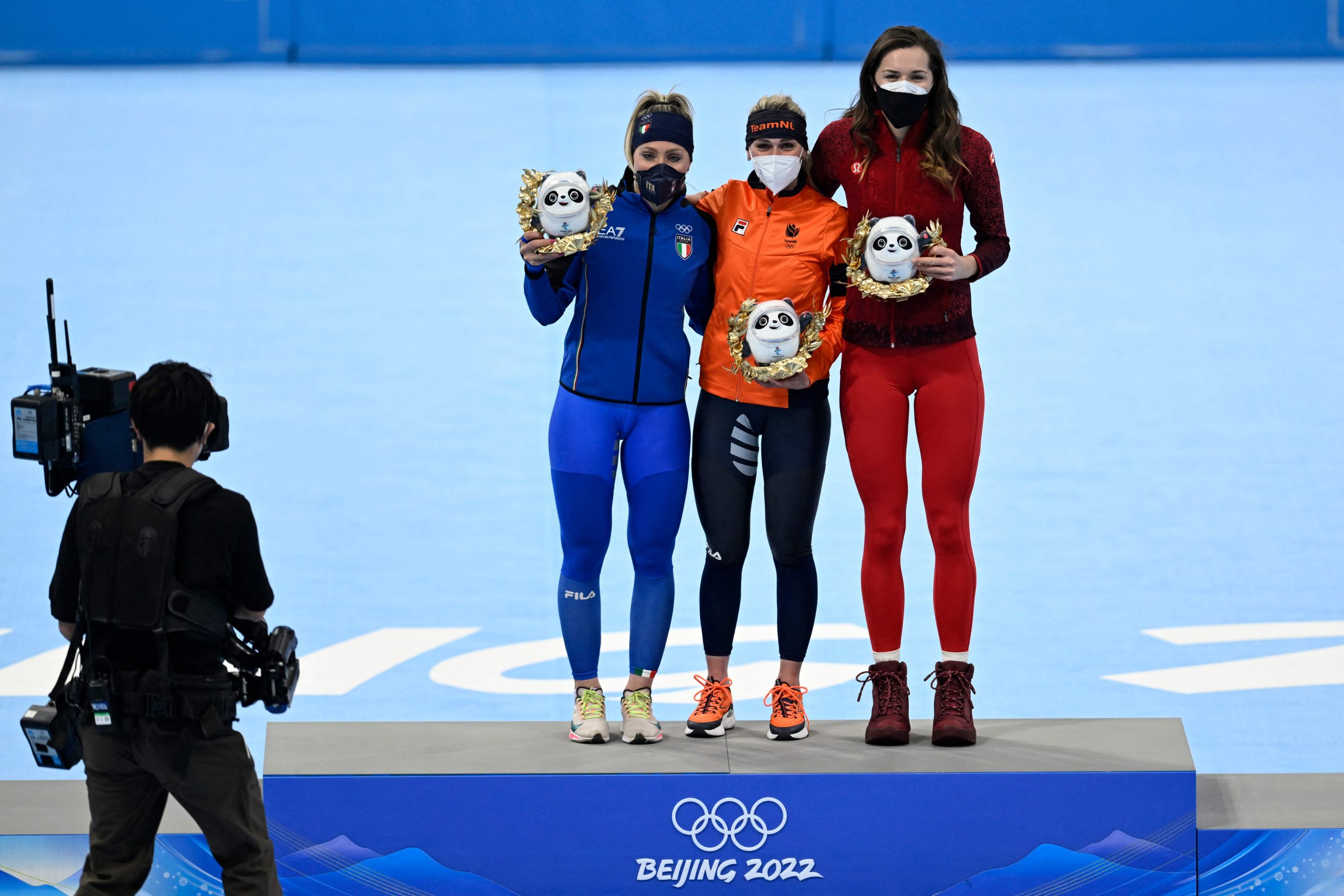 北京冬奥首金产生  挪威选手摘第1金