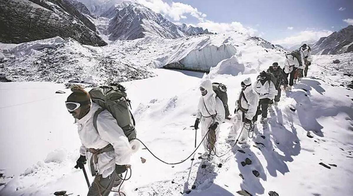 看世界 巡逻遭遇雪崩的  7名印度士兵确认全部死亡