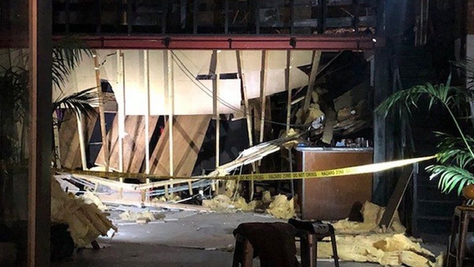 英酒吧阁楼坍塌 顾客重摔坠地13伤