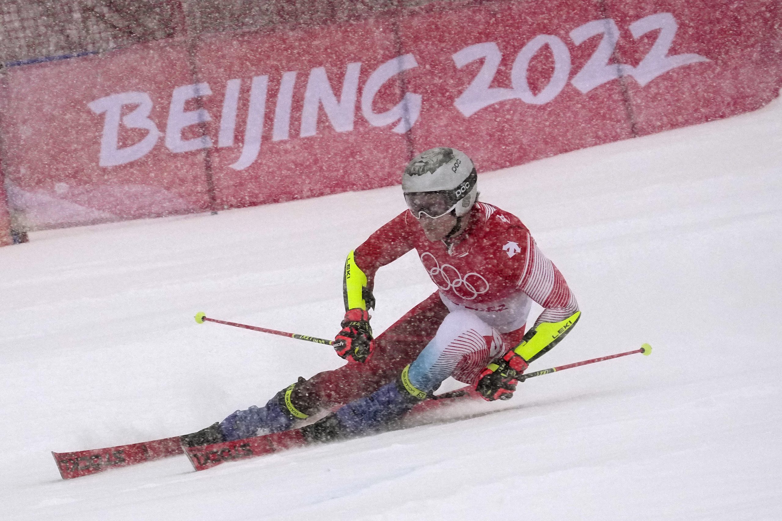 贡献瑞士高山滑雪第3金  奥德马特称霸男大回转赛