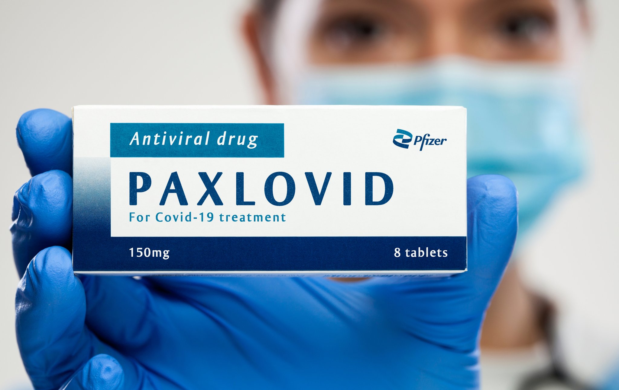 首批冠病口服药Paxlovid运抵狮城 先供高风险病患使用