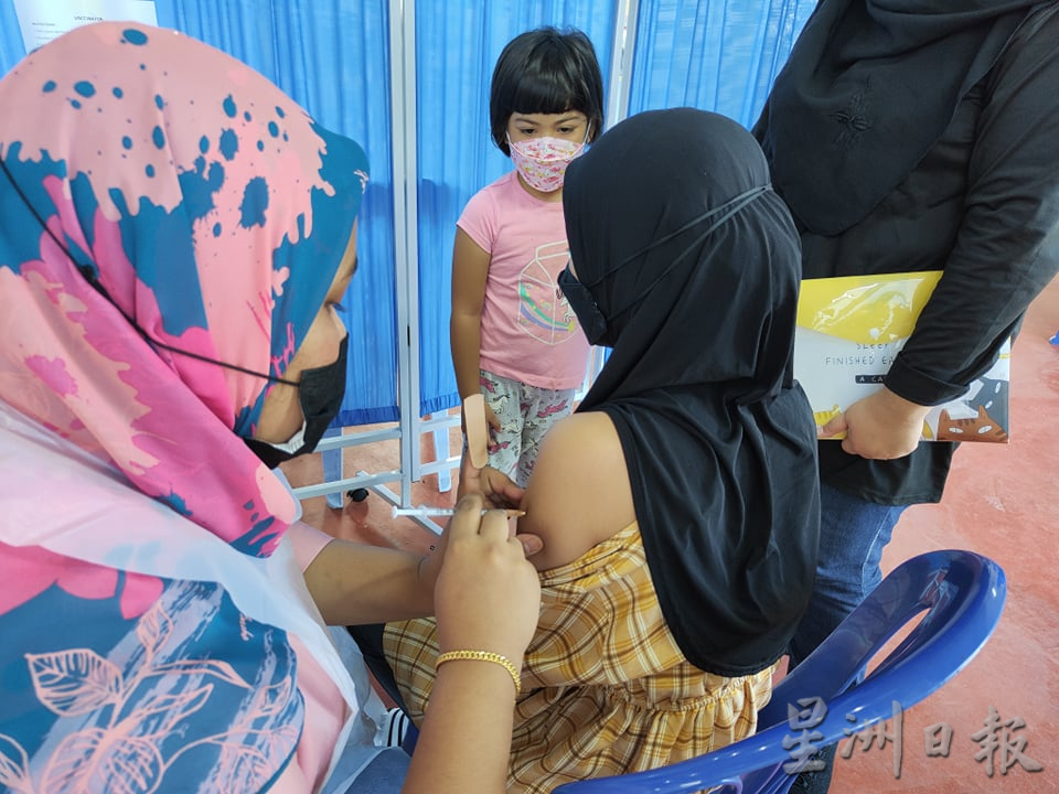 马登巴冷儿童疫苗接种中心今展开