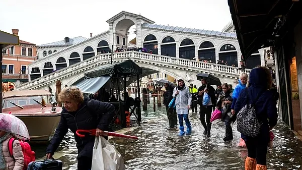 Extreme weather kills 140,000 Europeans in 40 years: report