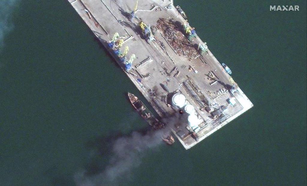乌克兰军方证实 摧毁俄军登陆舰“萨拉托夫号”